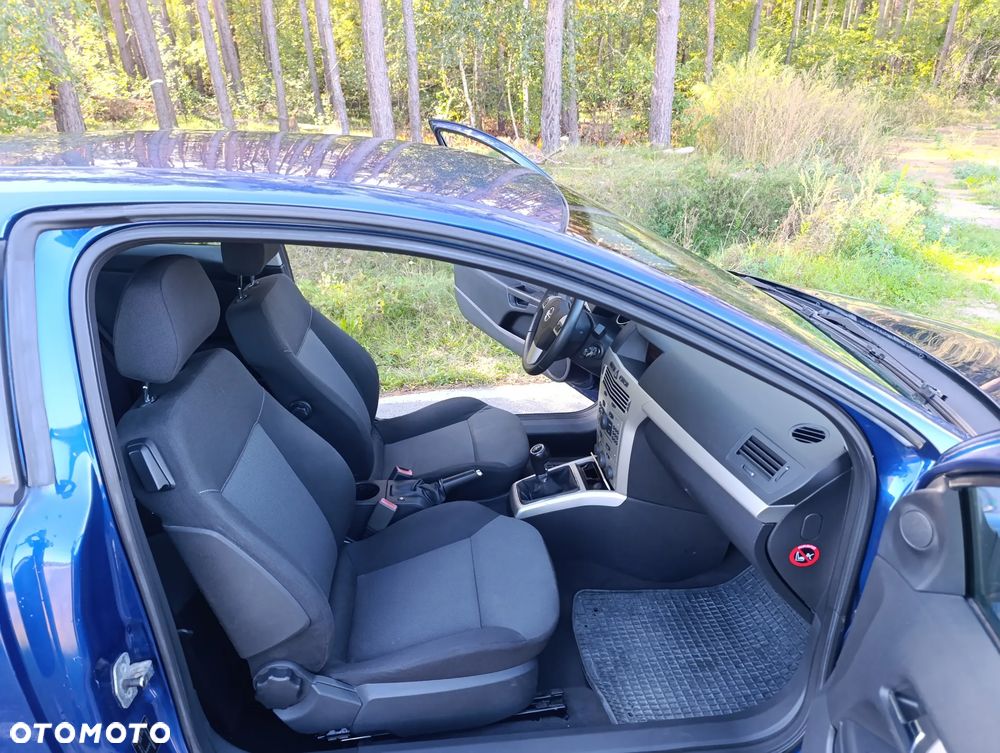 Opel Astra 1.6 Sport - 19