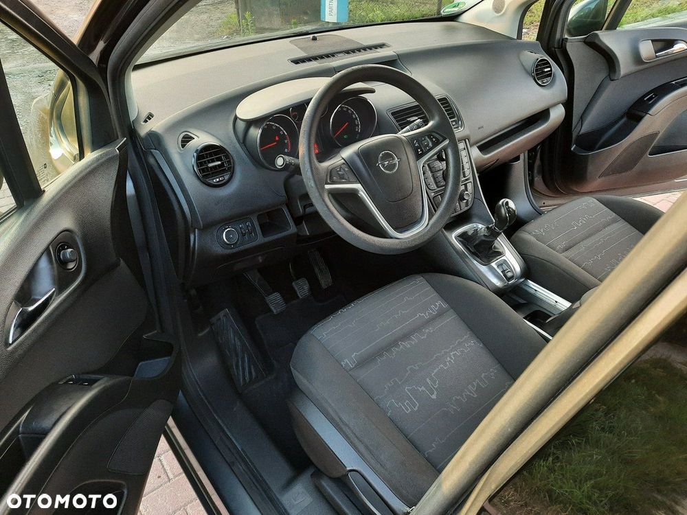 Opel Meriva - 9