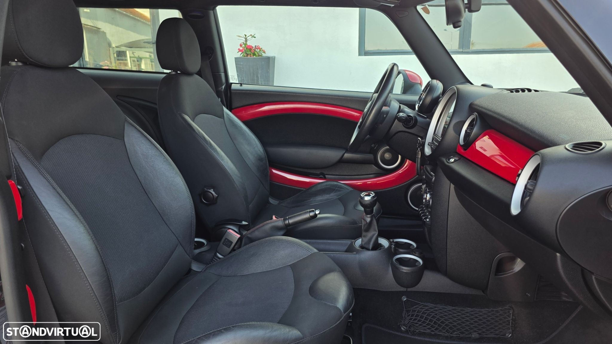 MINI 3 Portas John Cooper Works - 29