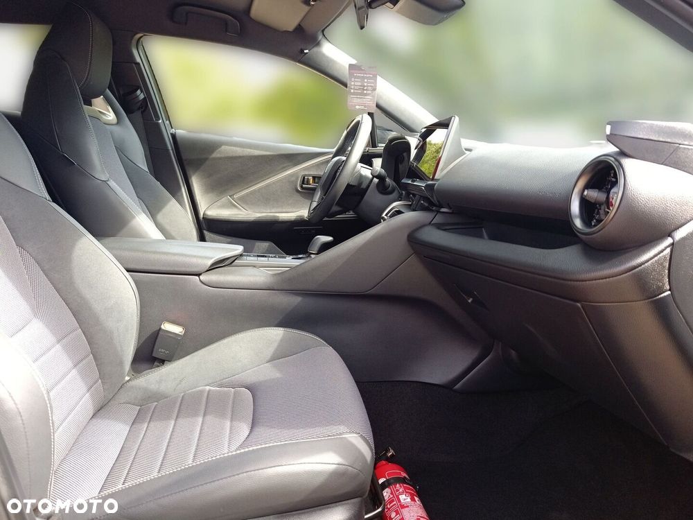 Toyota C-HR 2.0 PHEV Dynamic Force Executive - 6