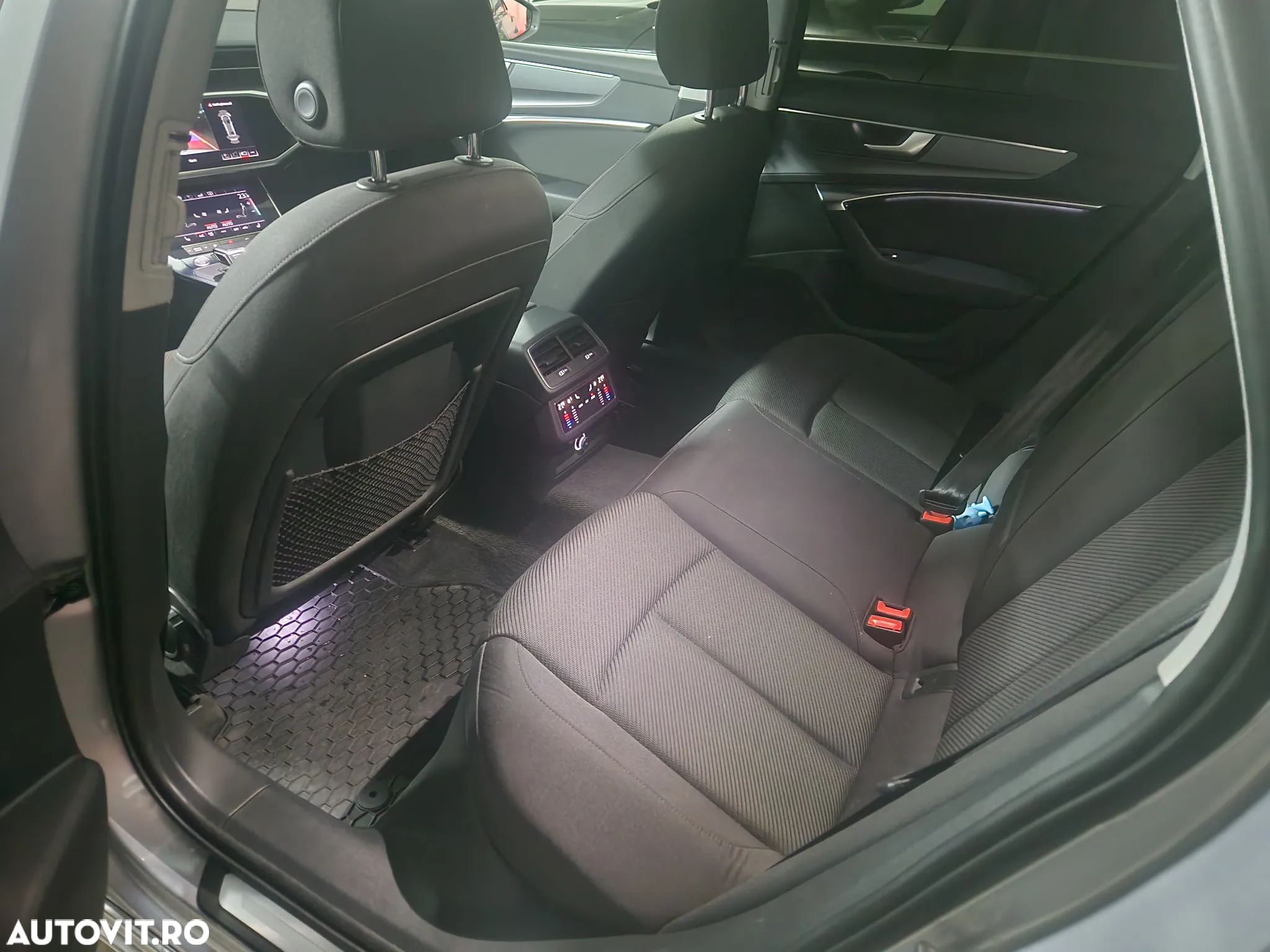 Audi A6 40 TDI S tronic design - 11