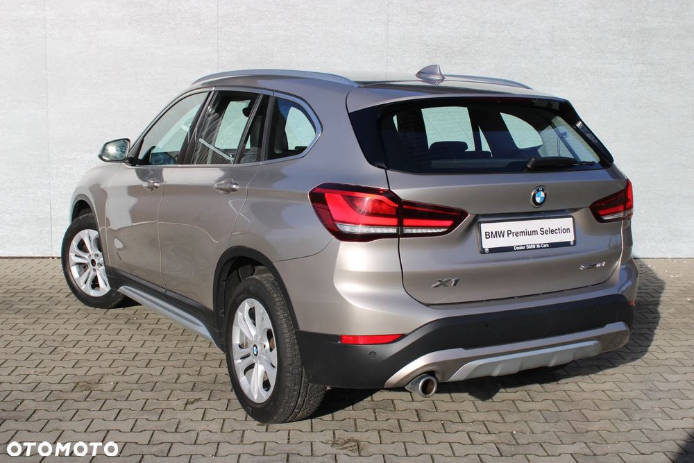 BMW X1 sDrive18i xLine - 7
