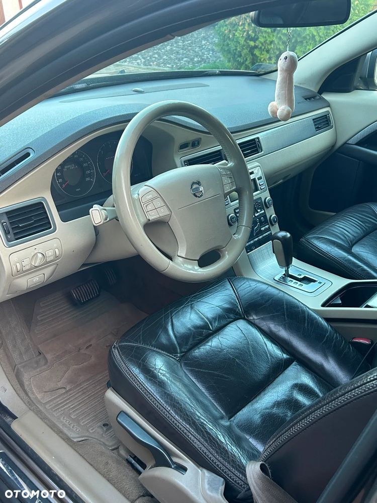 Volvo XC 70 - 23