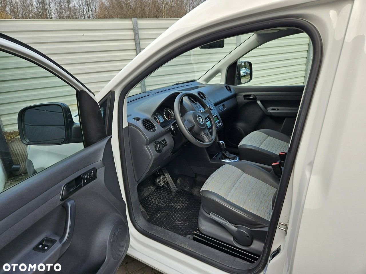 Volkswagen Caddy 1.6 TDI Highline DSG - 6