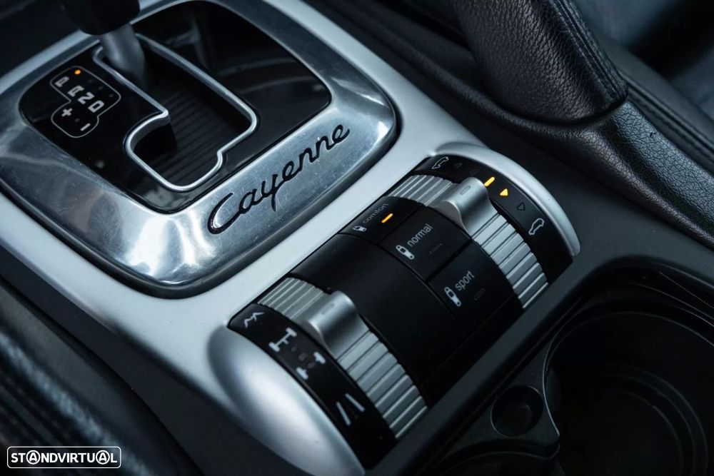 Porsche Cayenne - 18