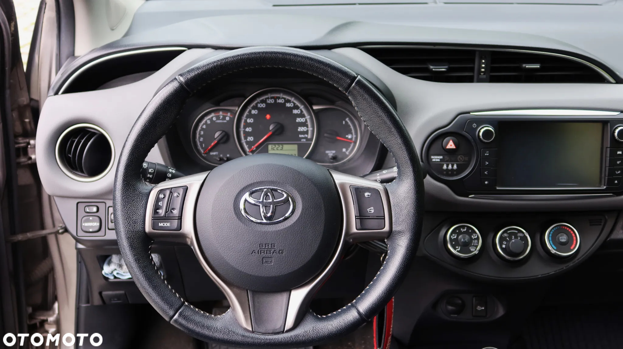 Toyota Yaris 1.33 Life - 8