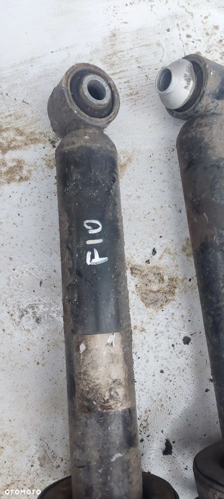 BMW F10 AMORTYZATOR PRAWY LEWY TYŁ KOMPLET 6775735 - 2