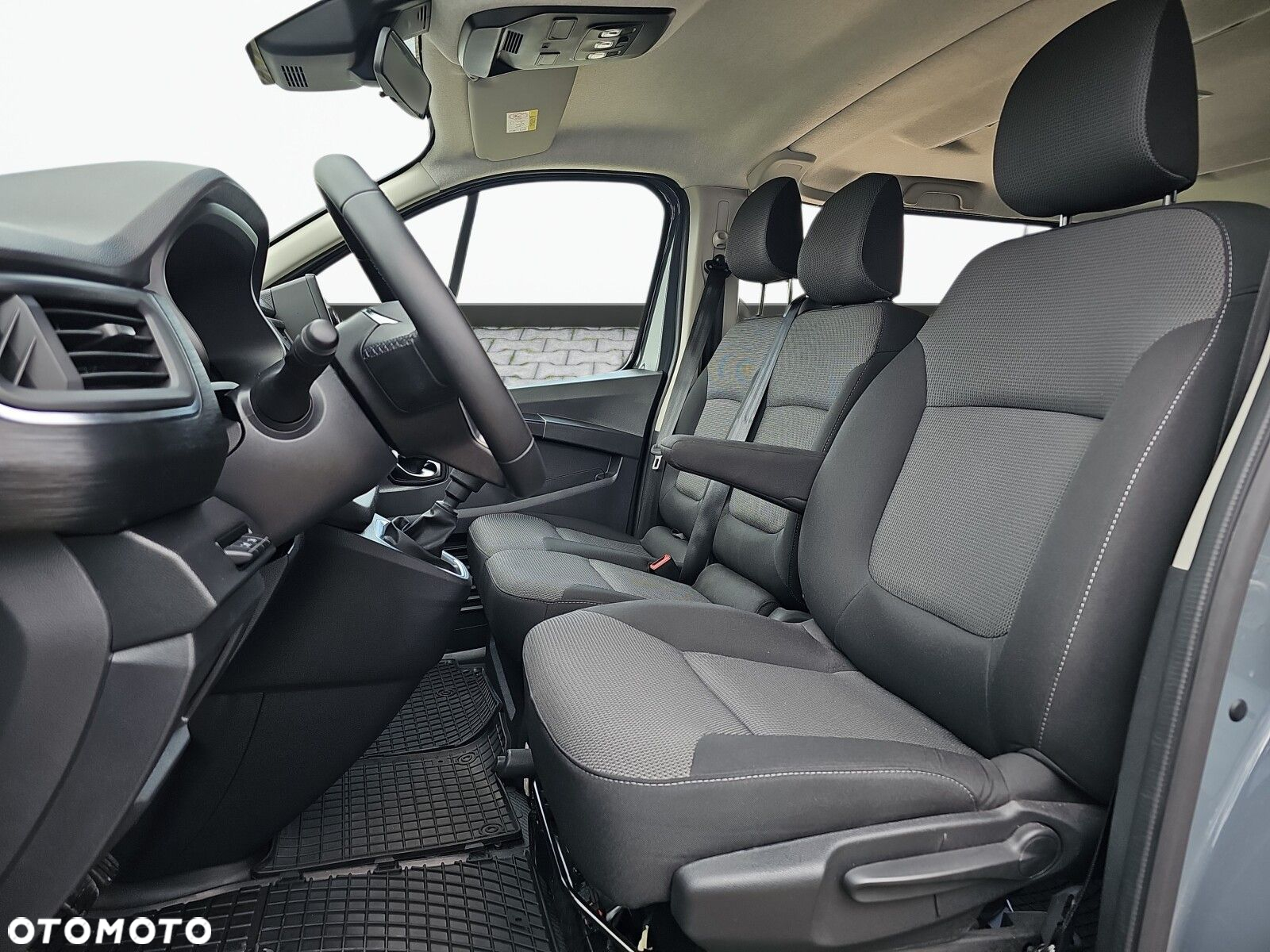 Renault Trafic - 10