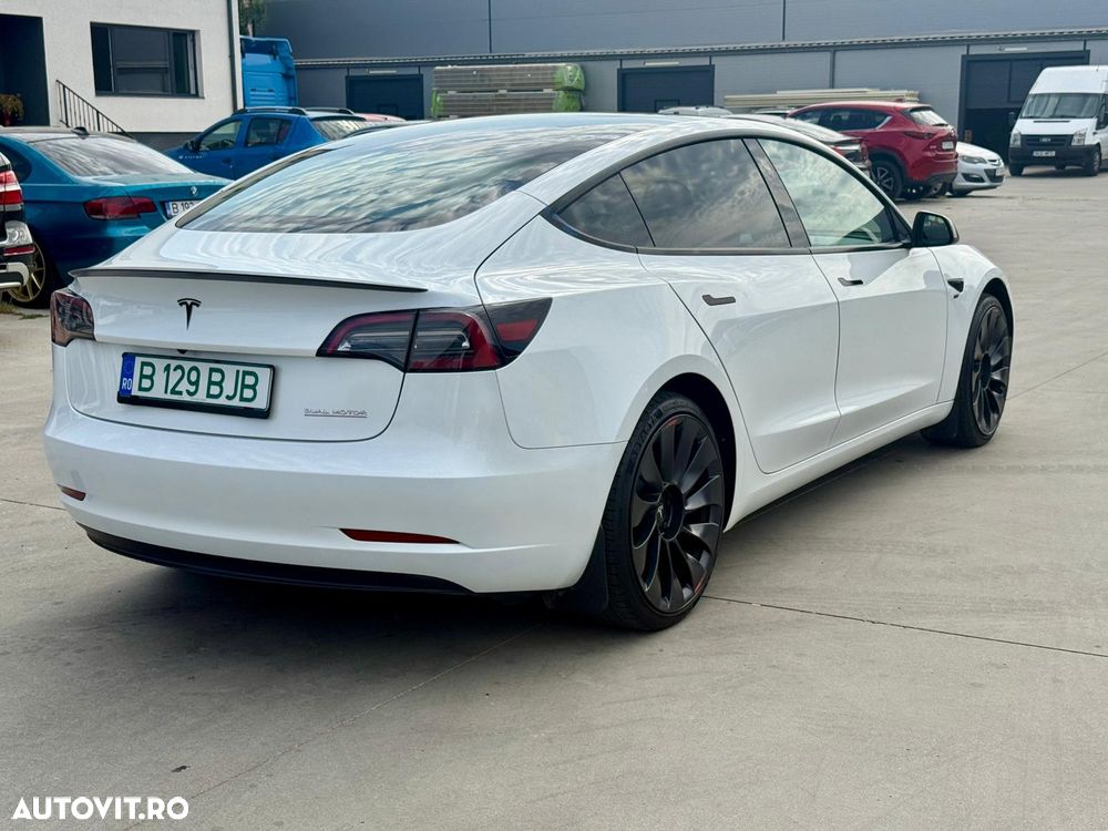 Tesla Model 3 Performance - 6
