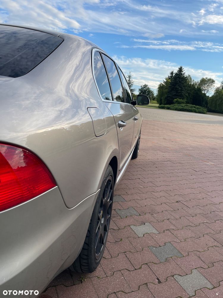 Skoda Superb 2.0 TDI Platinum DSG - 8
