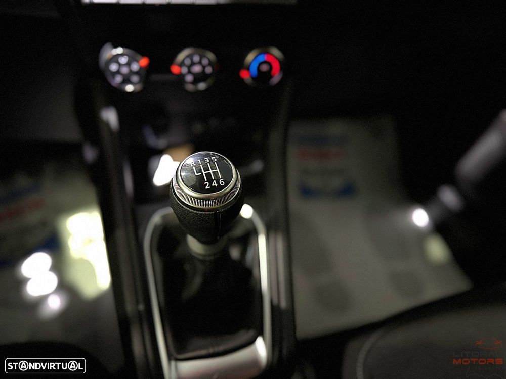 Renault Captur 1.0 TCe Exclusive Bi-Fuel - 28