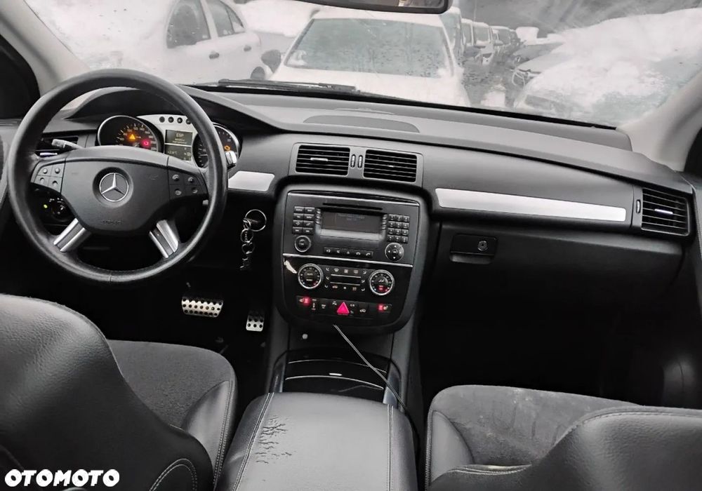 Mercedes-Benz Klasa R - 6