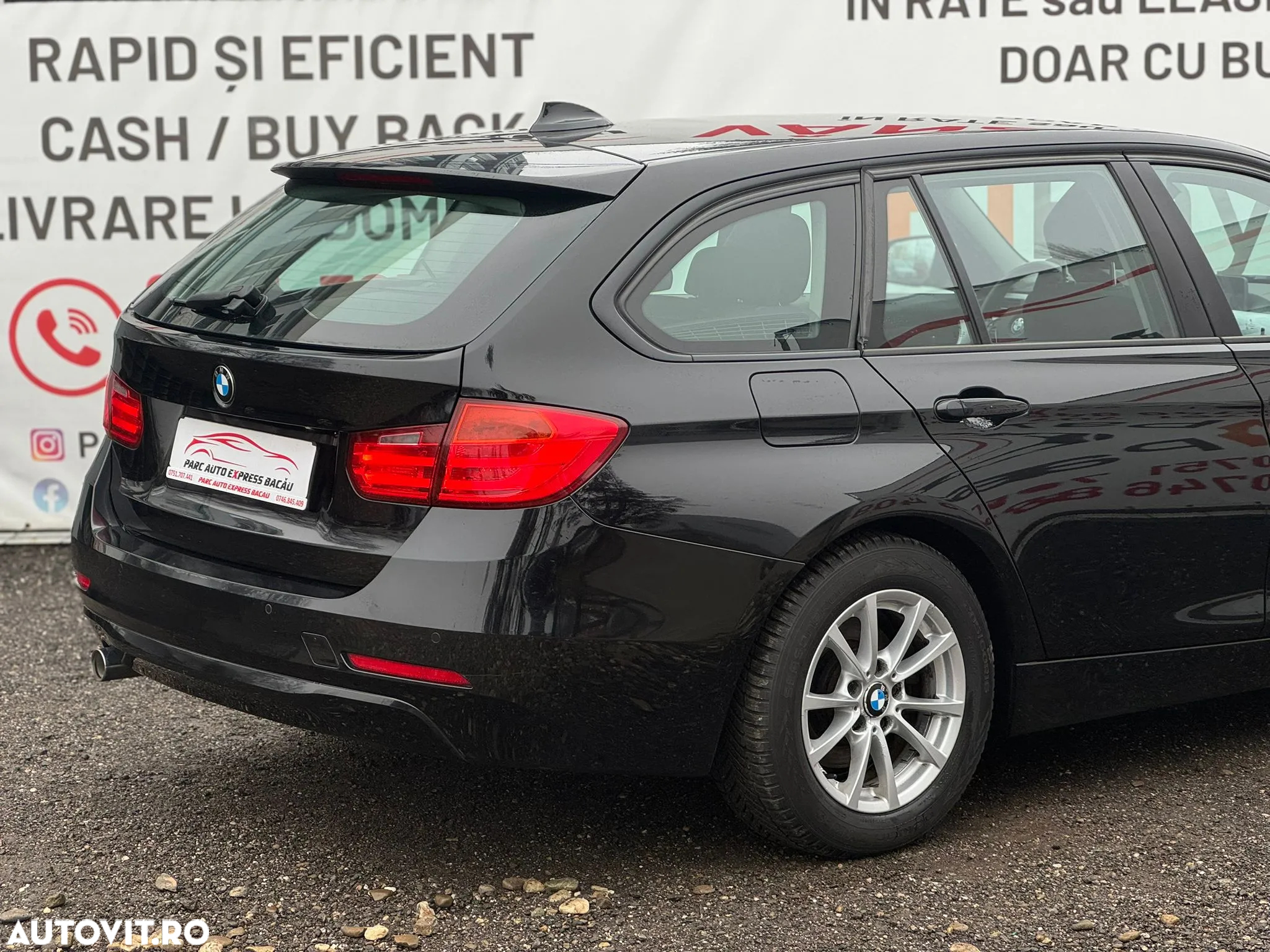 BMW Seria 3 320d DPF Touring Aut. - 14