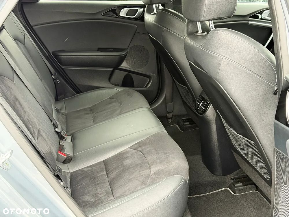 Kia ProCeed 1.5 T-GDI DCT7 OPF GT LINE - 18