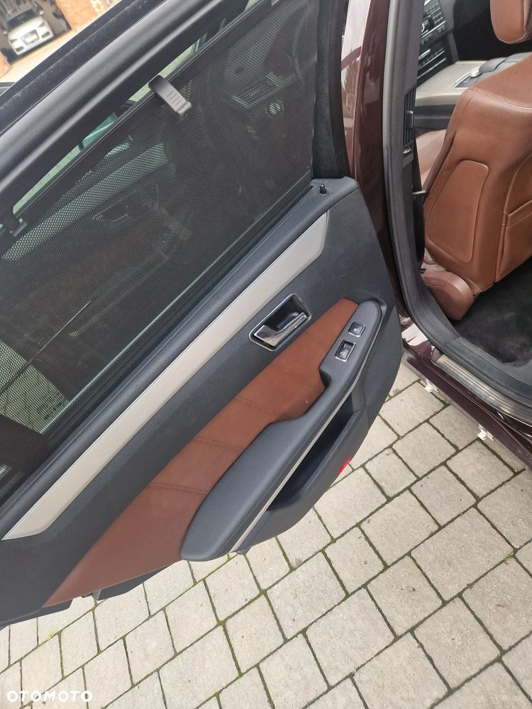 Mercedes-Benz Klasa E 500 4-Matic Avantgarde - 16