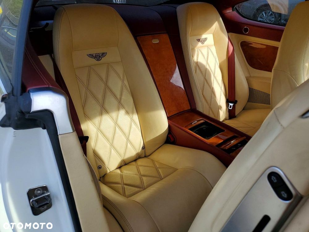 Bentley Continental GT - 8