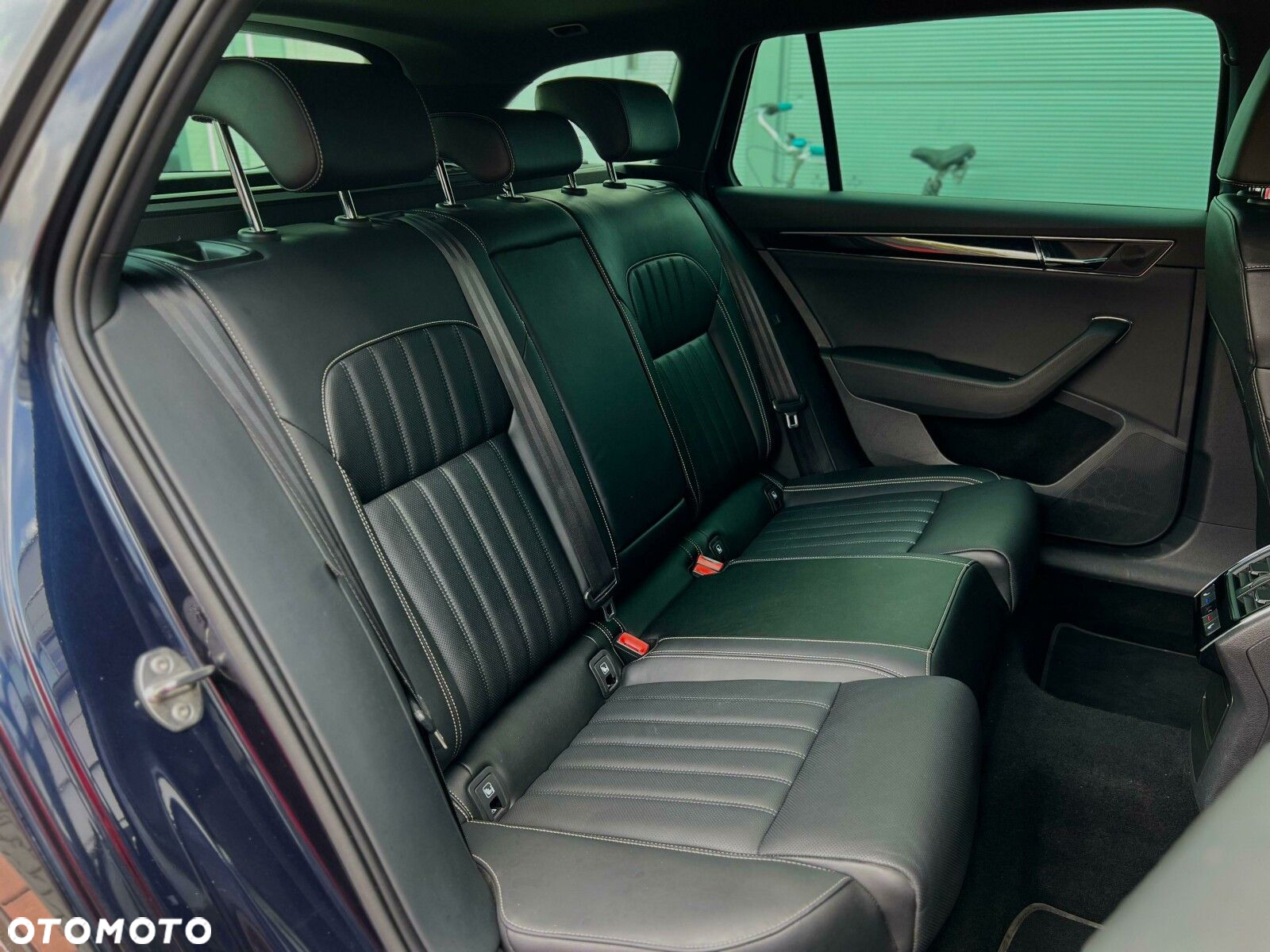 Skoda Superb 2.0 TDI 4x4 L&K DSG - 21