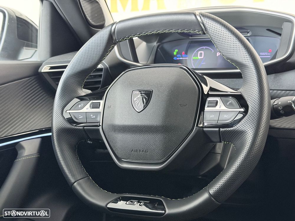 Peugeot e-2008 156 GT Exclusive - 17