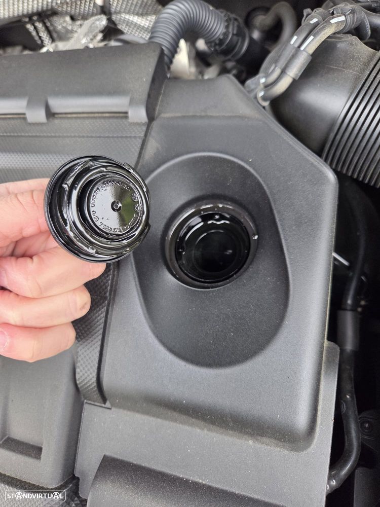 VW Passat 1.6 TDI BlueMotion - 24