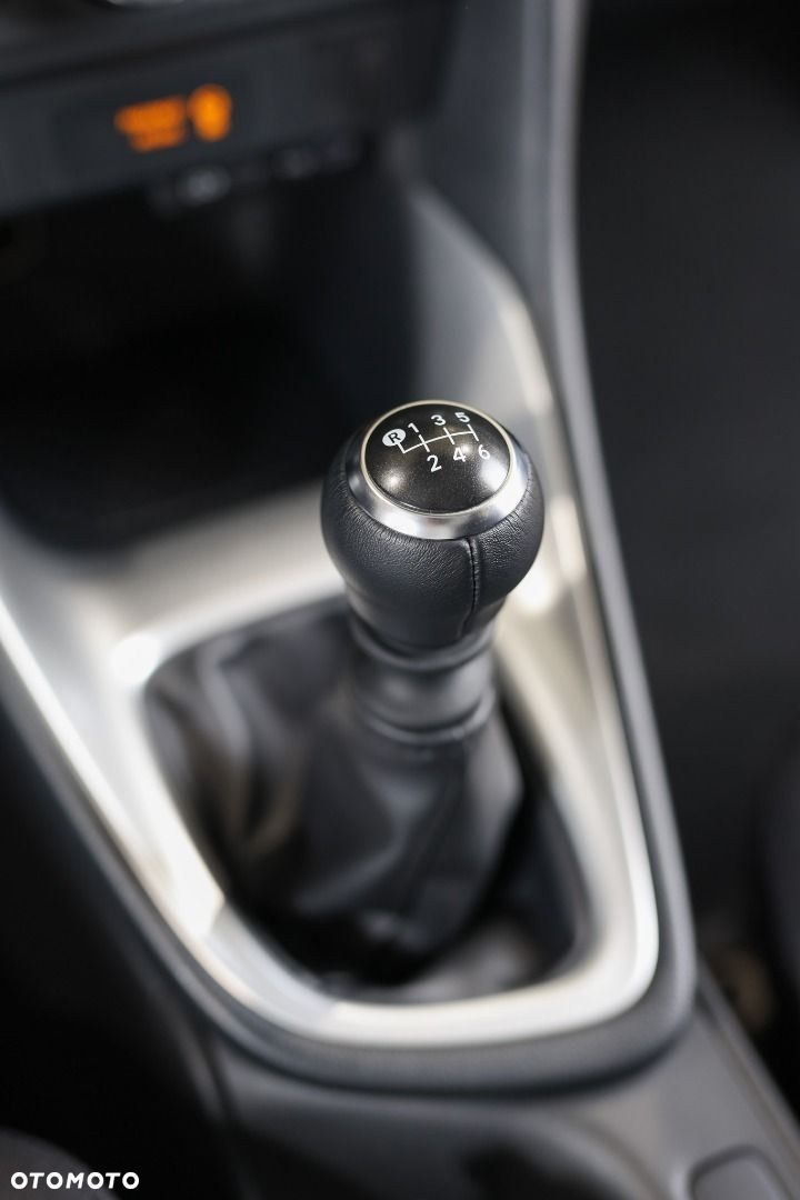 Toyota Yaris - 15