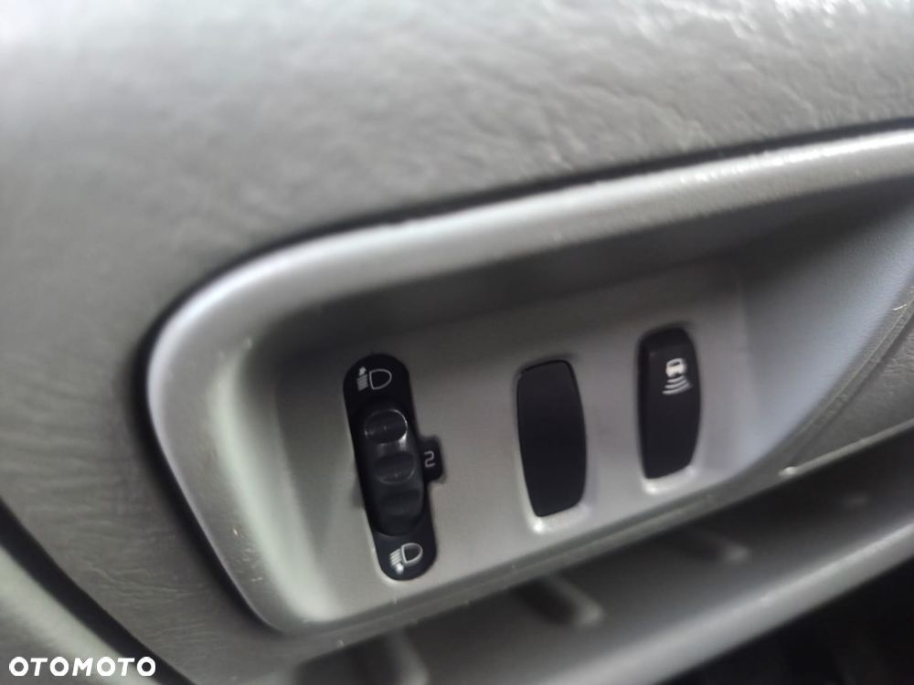Renault TRAFIC LONG CLIMATRONIC TEMPOMAT ORYGINAŁ ZADBANY FULL OPCJA DOPOSAŻONY - 9