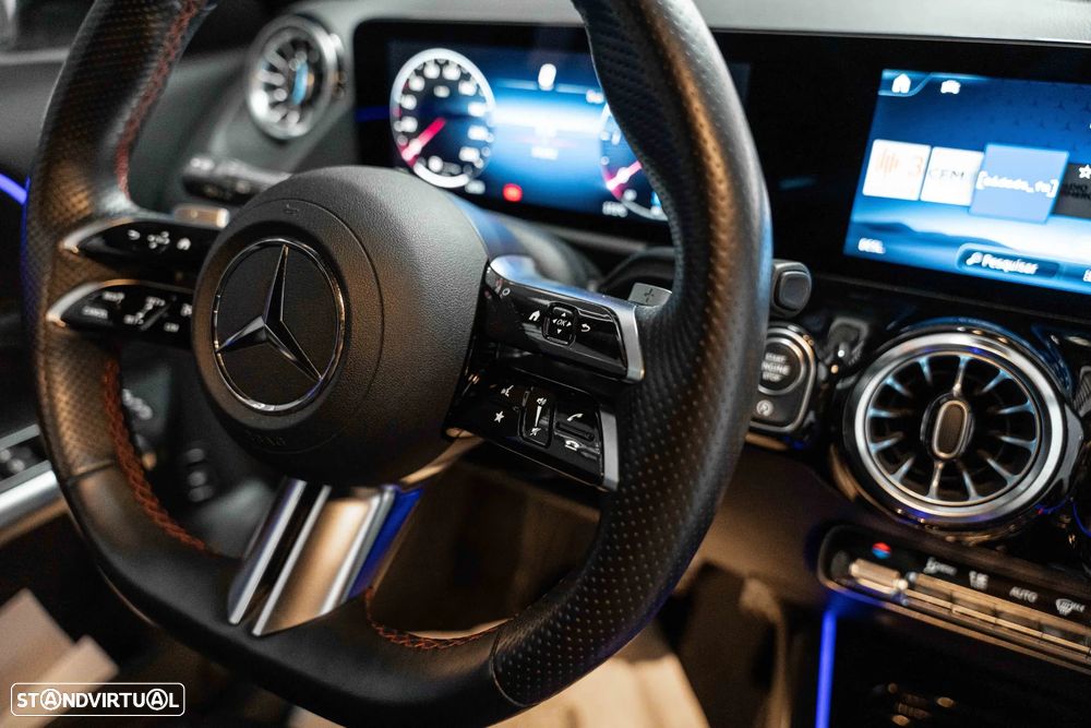 Mercedes-Benz GLA 200 d AMG Line - 17