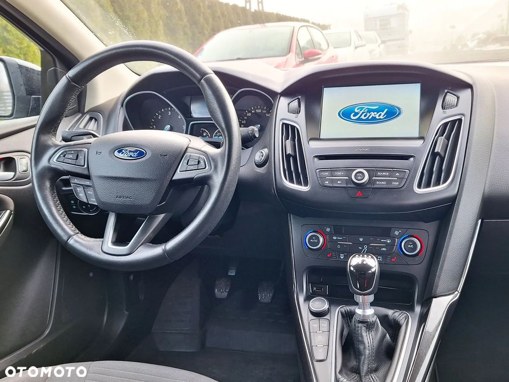 Ford Focus 1.5 TDCi DPF Start-Stopp-System Titanium - 6