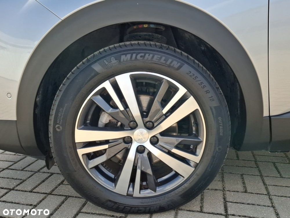 Peugeot 3008 1.2 PureTech Allure Pack S&S - 13