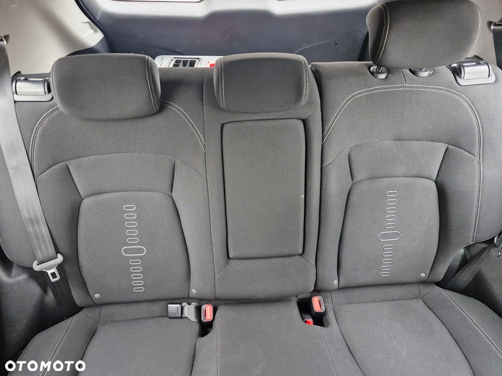 Kia Sportage 2.0 CVVT 2WD Automatik Vision - 39