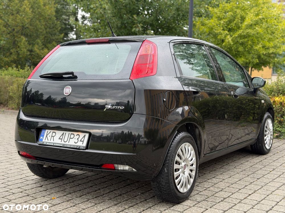 Fiat Grande Punto Actual 1.4 8V Estiva Blue&Me - 4