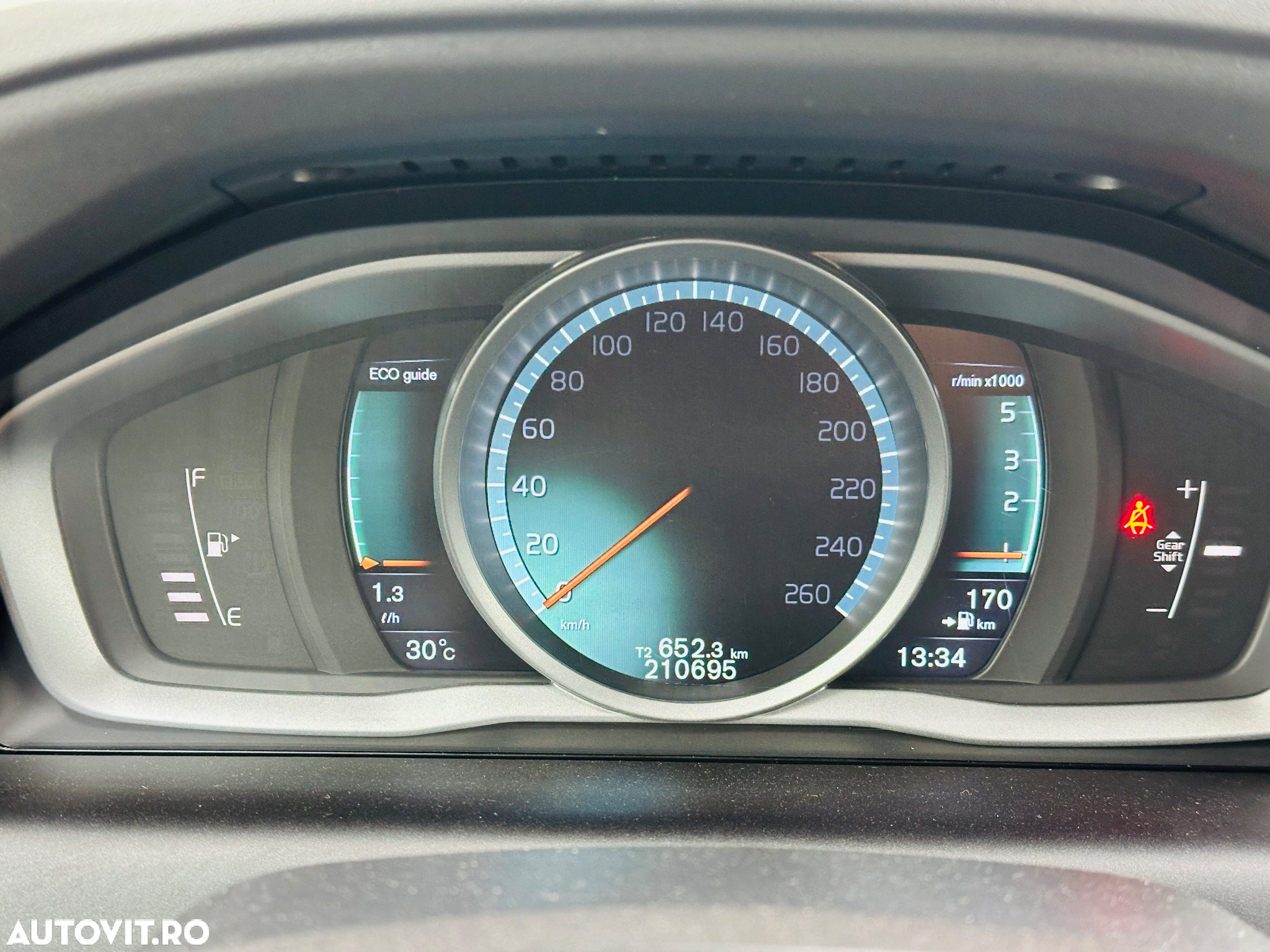 Volvo XC 60 - 33