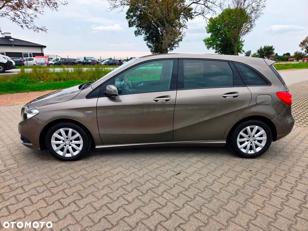 Mercedes-Benz Klasa B 180 CDI (BlueEFFICIENCY) 7G-DCT - 18