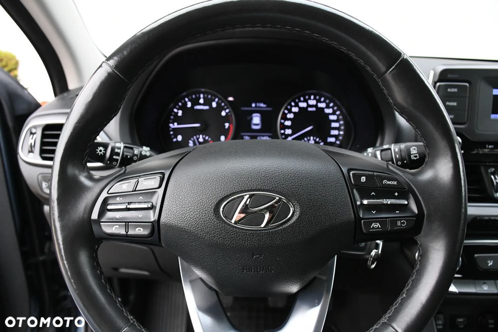 Hyundai i30 1.5 DPI Comfort - 30