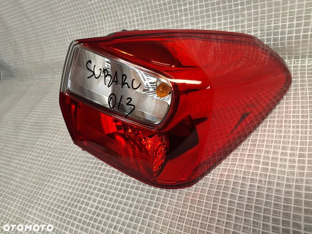 lampa tyl tylna prawa subaru xv I 2011- fam924-02 europa orginal demontaz - 2