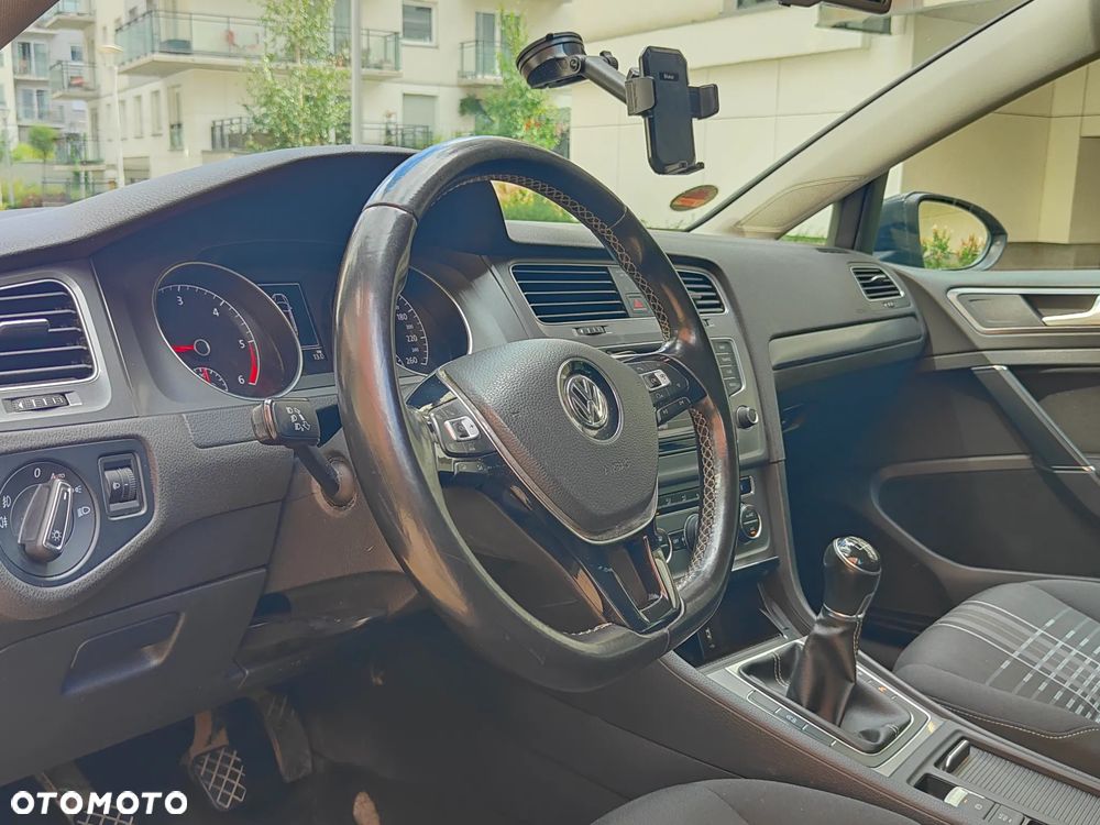 Volkswagen Golf 1.6 TDI BlueMotion Trendline - 14