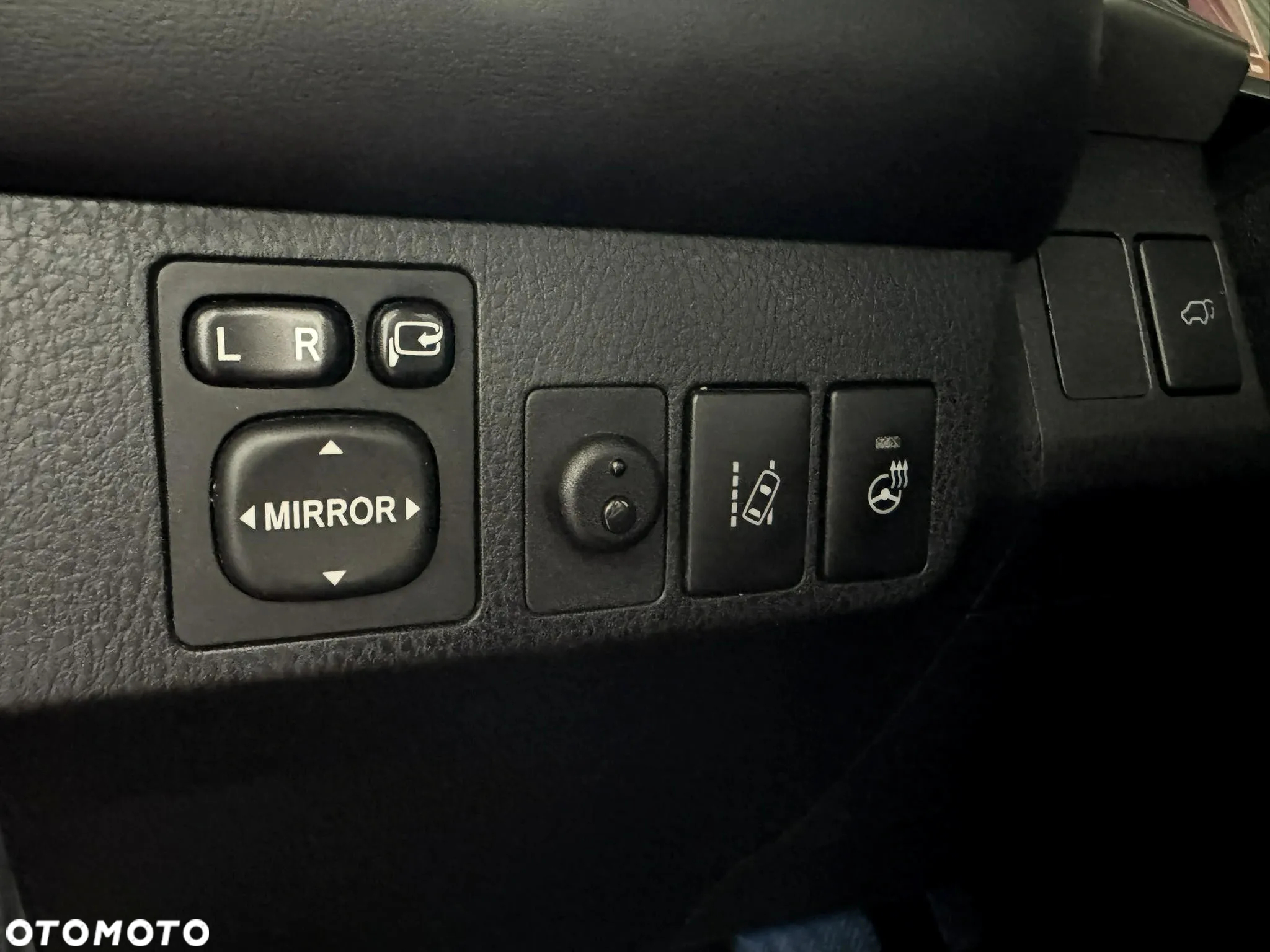 Toyota RAV4 Hybrid Selection 4x4 - 32