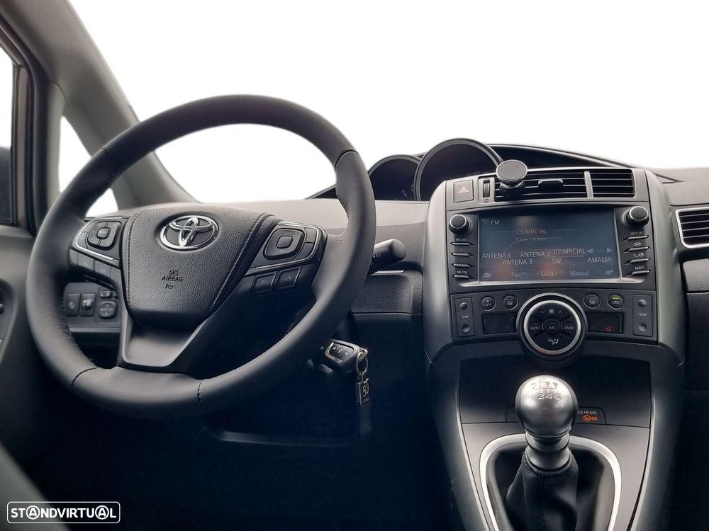 Toyota Verso 1.6 D-4D Comfort - 9