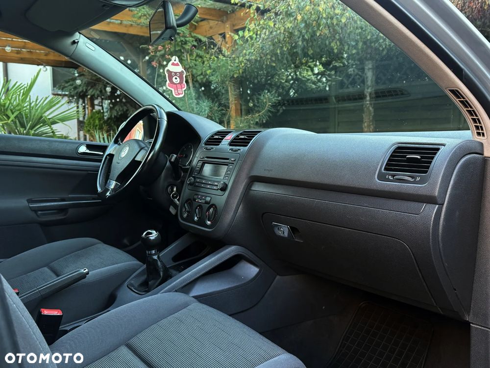 Volkswagen Golf V 1.9 TDI Trendline - 22