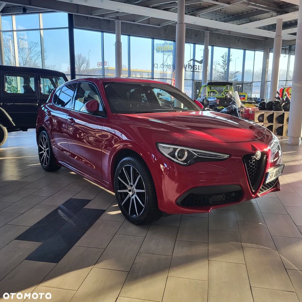 Alfa Romeo Stelvio 2.0 Turbo Veloce Q4 - 1