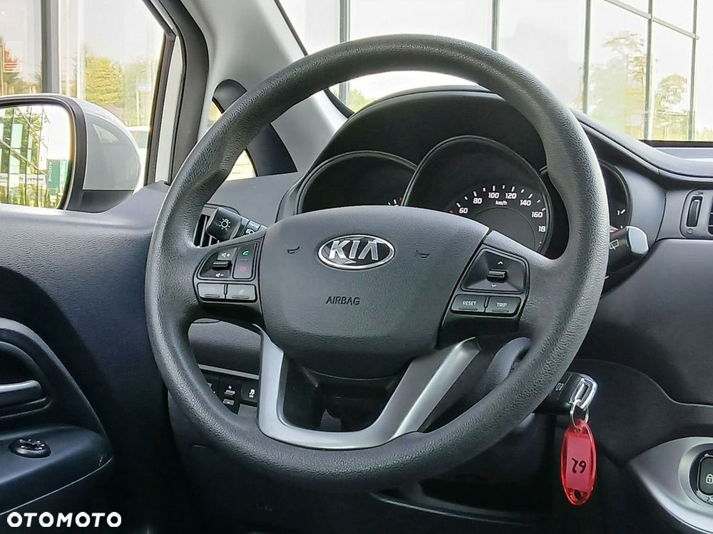 Kia Rio 1.2 L - 20