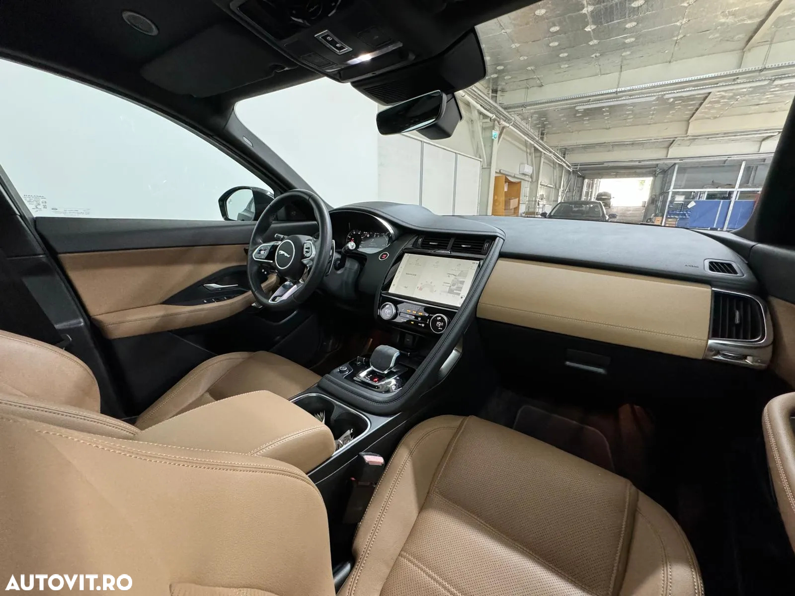 Jaguar E-Pace - 8