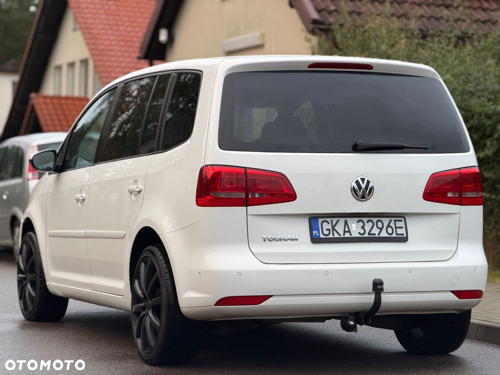 Volkswagen Touran 2.0 TDI DPF BlueMotion Technology DSG Comfortline - 13