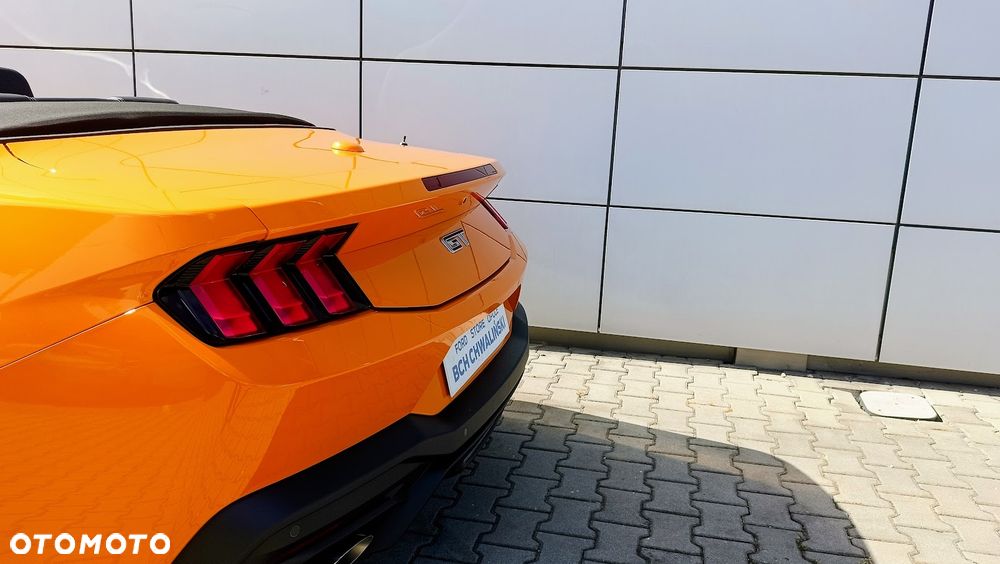 Ford Mustang - 23