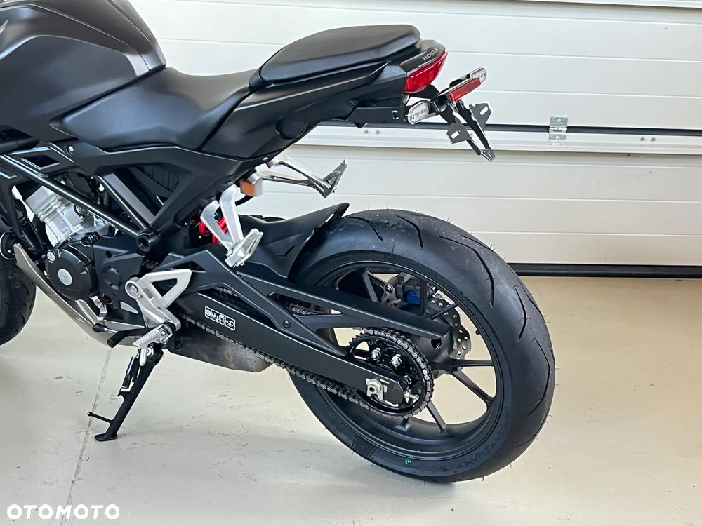 Honda CB - 11
