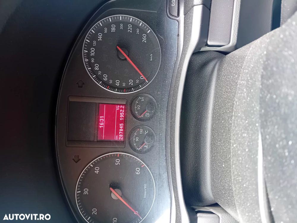 Volkswagen Jetta 2.0 TDI Comfortline - 1