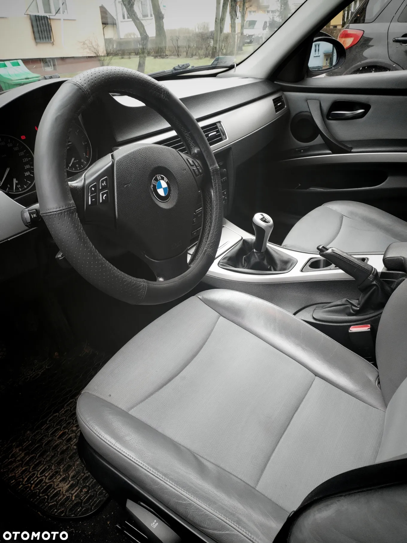 BMW Seria 3 318i - 7