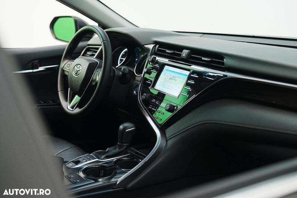 Toyota Camry Business Edition - 7