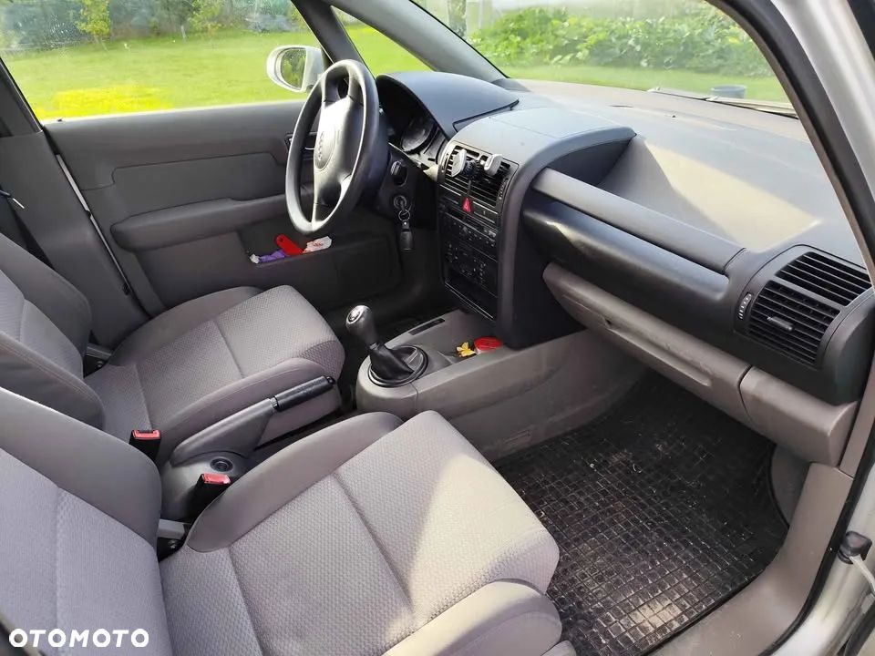 Audi A2 1.4 - 6