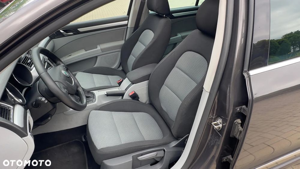 Skoda Superb 2.0 TDI Exclusive - 8