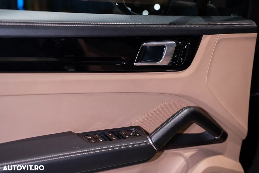 Porsche Cayenne Tiptronic S - 21